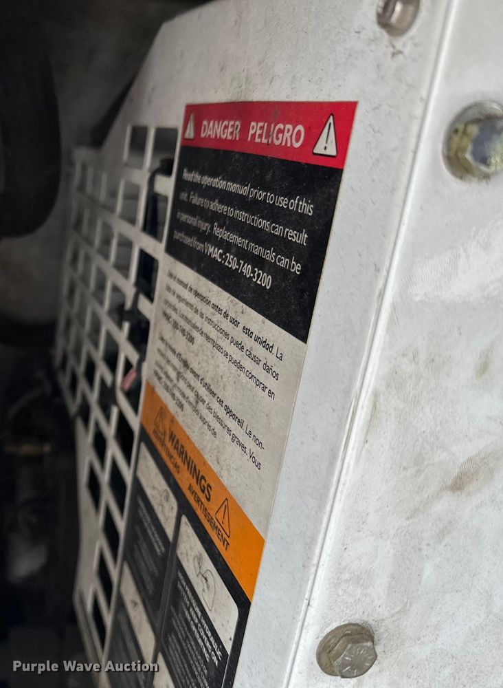 image for item FK1549 2006 Peterbilt 379 utility / service truck