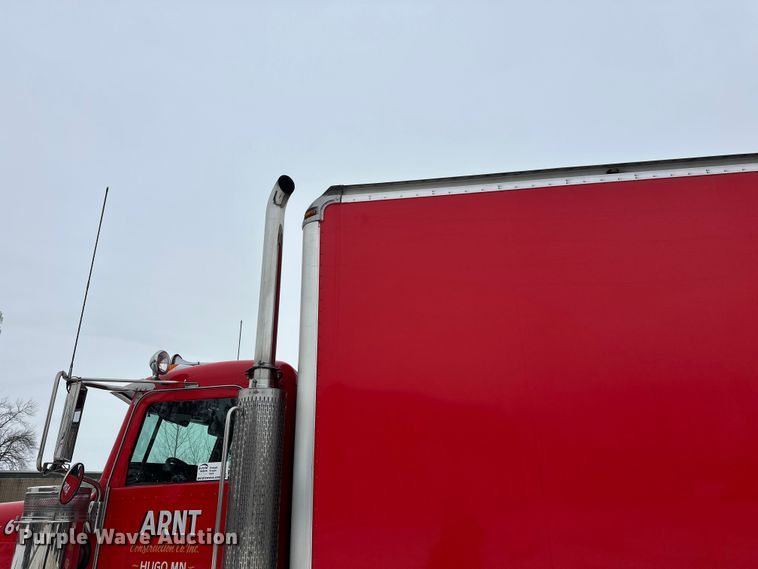 image for item FK1549 2006 Peterbilt 379 utility / service truck