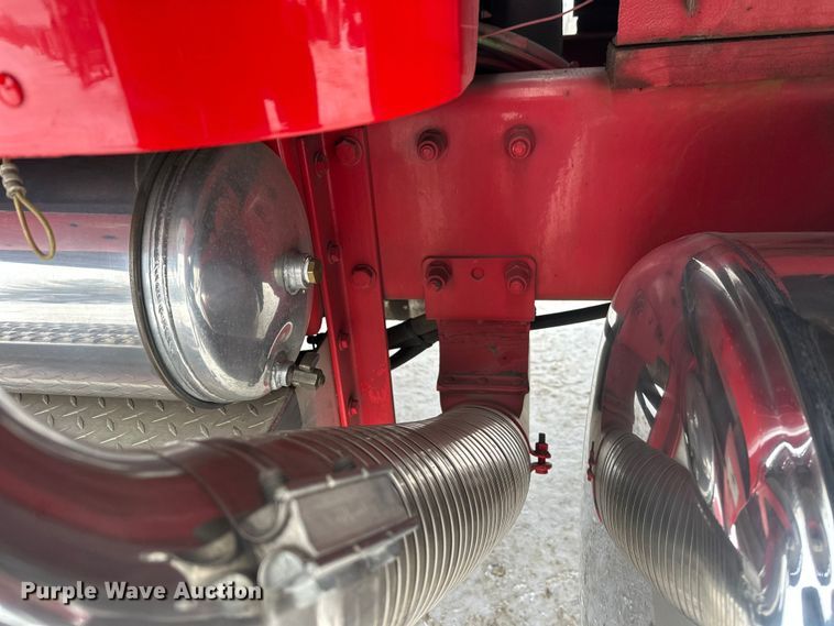 image for item FK1549 2006 Peterbilt 379 utility / service truck