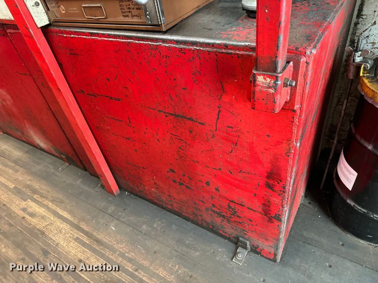 image for item FK1549 2006 Peterbilt 379 utility / service truck