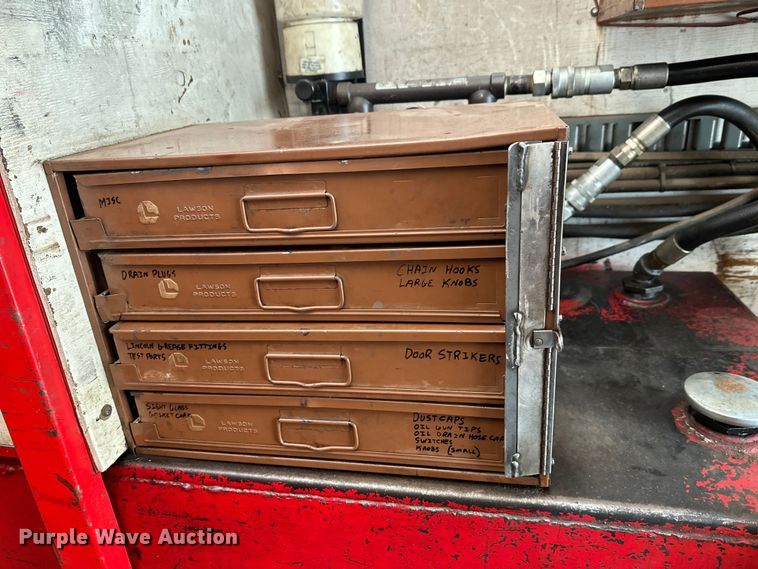 image for item FK1549 2006 Peterbilt 379 utility / service truck