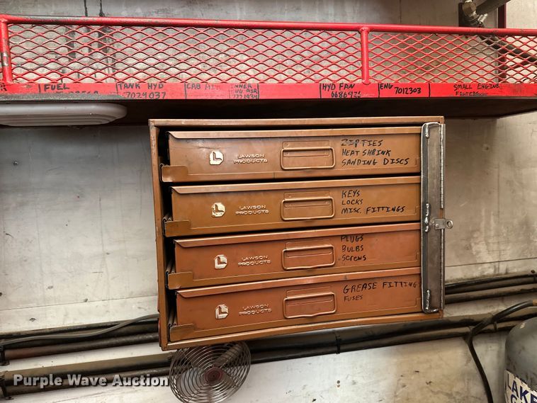 image for item FK1549 2006 Peterbilt 379 utility / service truck