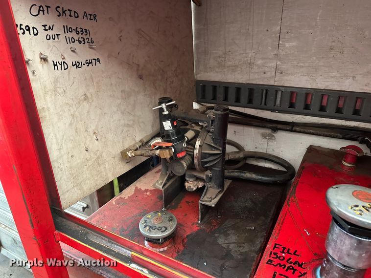 image for item FK1549 2006 Peterbilt 379 utility / service truck