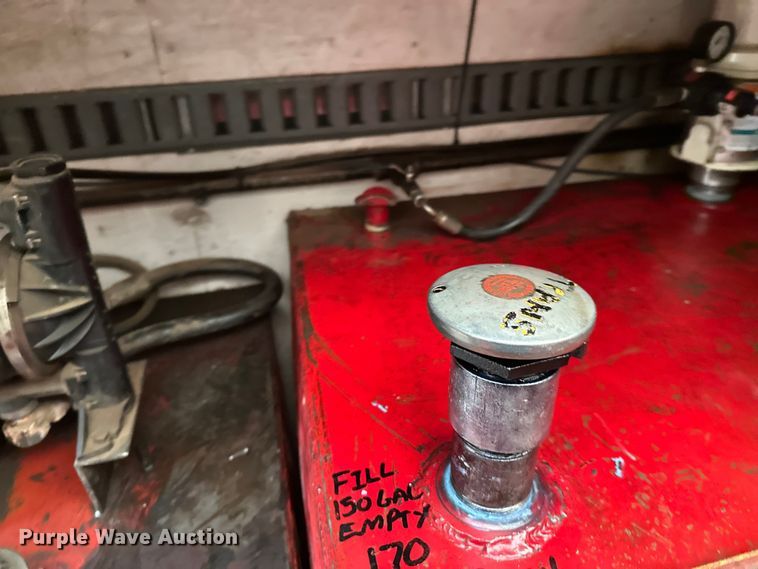 image for item FK1549 2006 Peterbilt 379 utility / service truck