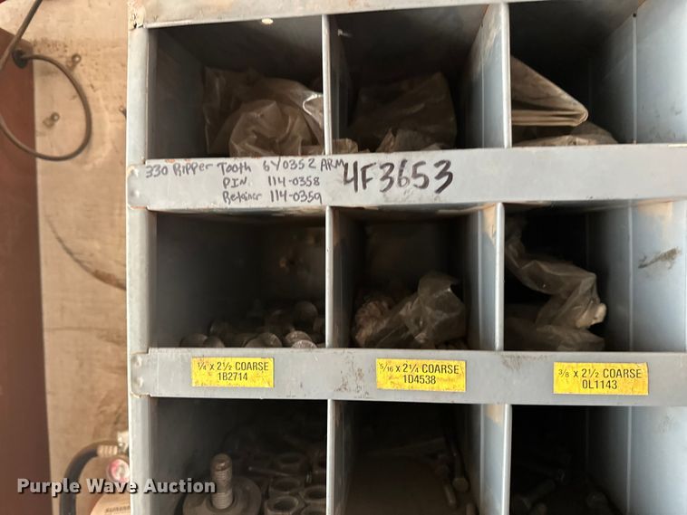 image for item FK1549 2006 Peterbilt 379 utility / service truck