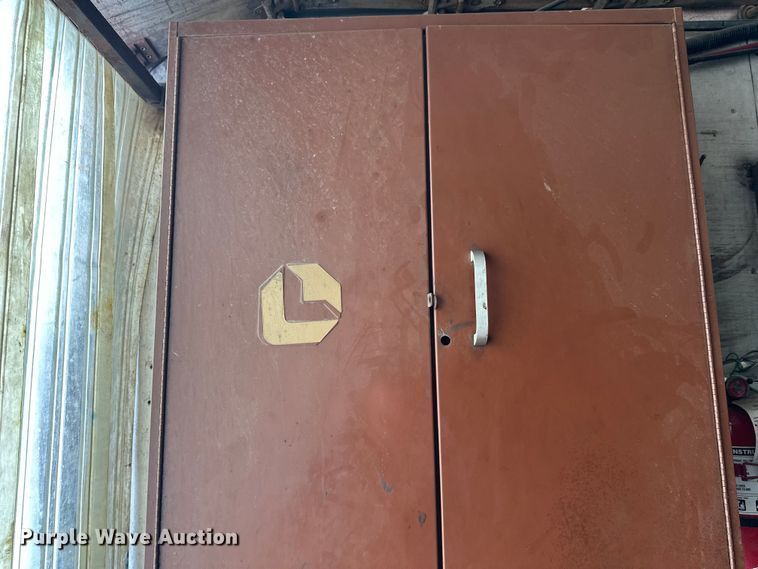 image for item FK1549 2006 Peterbilt 379 utility / service truck