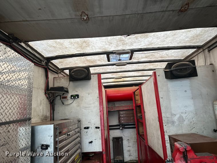 image for item FK1549 2006 Peterbilt 379 utility / service truck