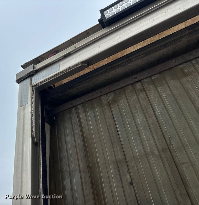 image for item FK1549 2006 Peterbilt 379 utility / service truck