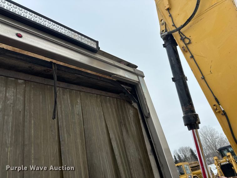 image for item FK1549 2006 Peterbilt 379 utility / service truck