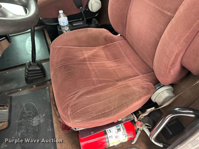 image for item FK1549 2006 Peterbilt 379 utility / service truck