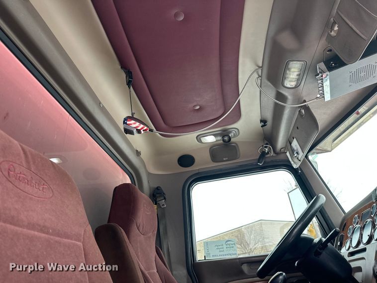 image for item FK1549 2006 Peterbilt 379 utility / service truck