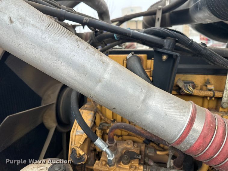 image for item FK1549 2006 Peterbilt 379 utility / service truck