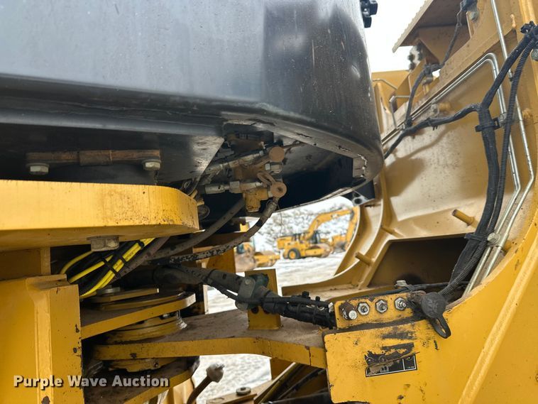 image for item FK1553 2011 Caterpillar 972K wheel loader