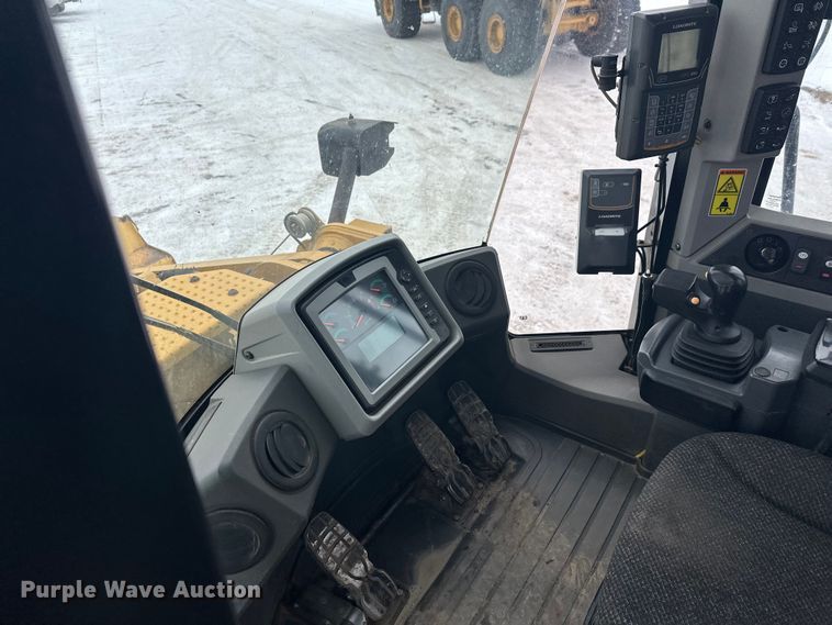 image for item FK1553 2011 Caterpillar 972K wheel loader