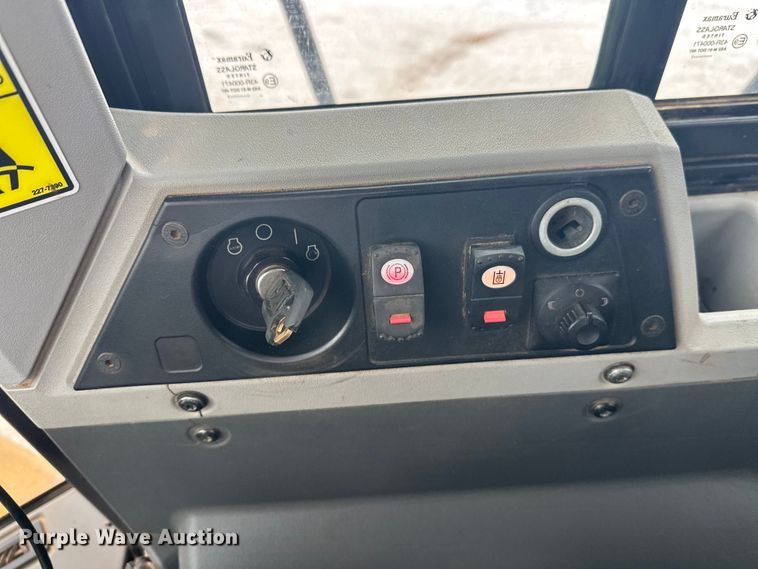 image for item FK1553 2011 Caterpillar 972K wheel loader