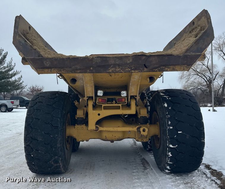 image for item FK1554 2000 Caterpillar D400E11 articulated haul truck