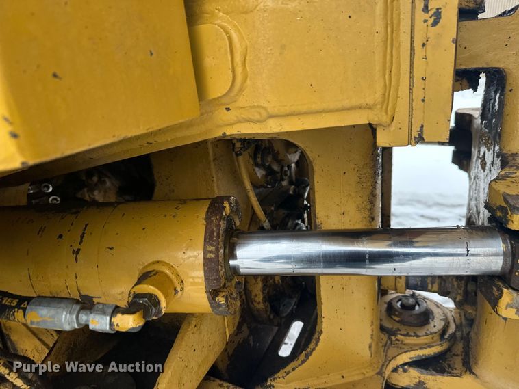 image for item FK1554 2000 Caterpillar D400E11 articulated haul truck