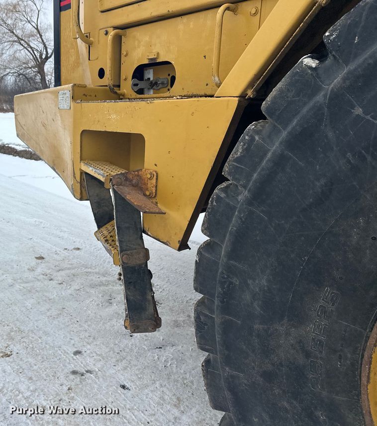 image for item FK1554 2000 Caterpillar D400E11 articulated haul truck