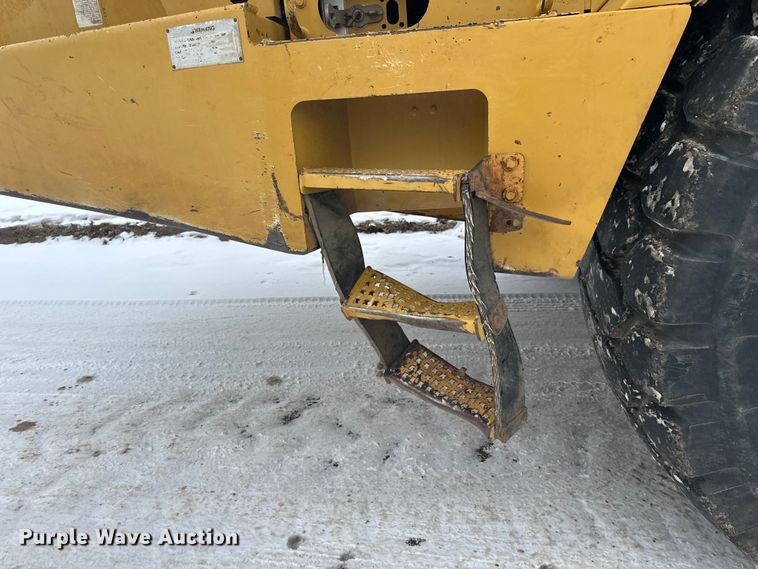 image for item FK1554 2000 Caterpillar D400E11 articulated haul truck