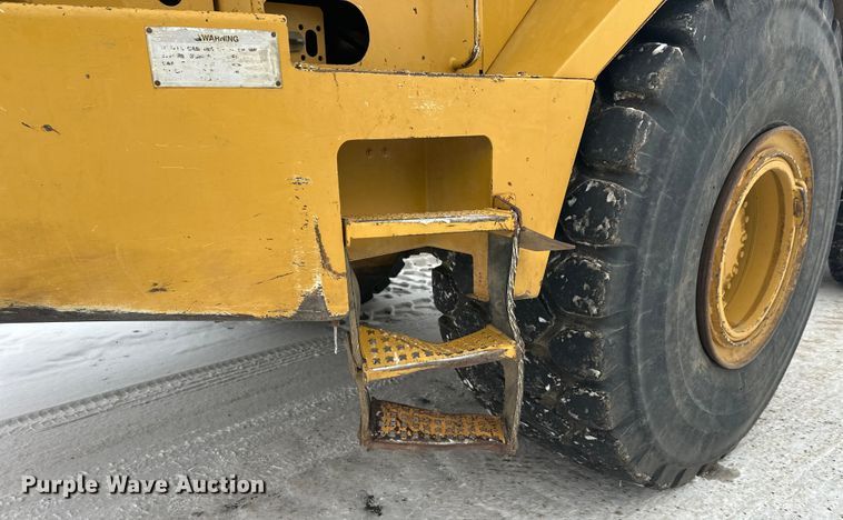 image for item FK1554 2000 Caterpillar D400E11 articulated haul truck