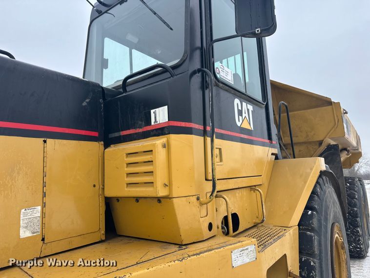 image for item FK1554 2000 Caterpillar D400E11 articulated haul truck