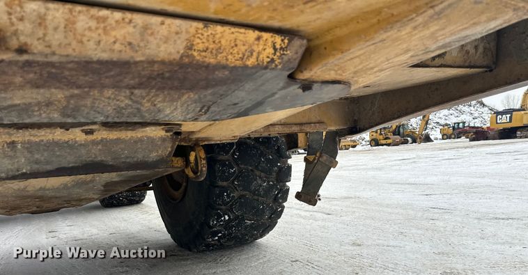 image for item FK1554 2000 Caterpillar D400E11 articulated haul truck