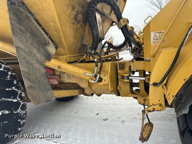 image for item FK1554 2000 Caterpillar D400E11 articulated haul truck