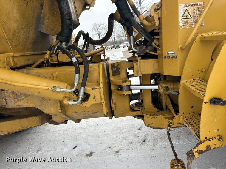 image for item FK1554 2000 Caterpillar D400E11 articulated haul truck