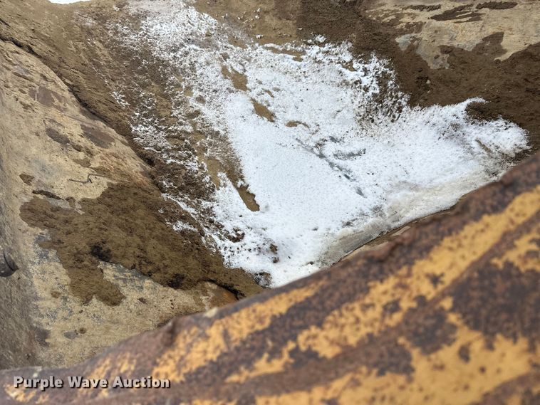 image for item FK1554 2000 Caterpillar D400E11 articulated haul truck