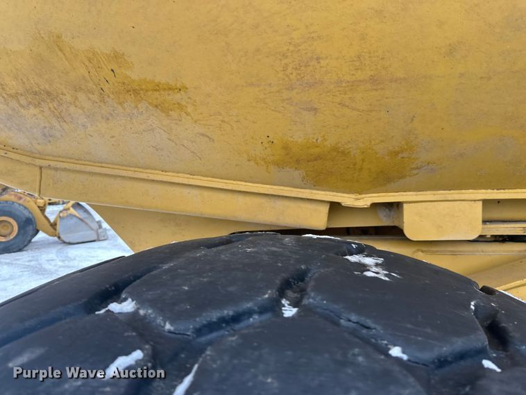 image for item FK1554 2000 Caterpillar D400E11 articulated haul truck