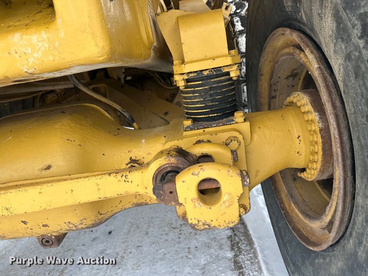 image for item FK1554 2000 Caterpillar D400E11 articulated haul truck