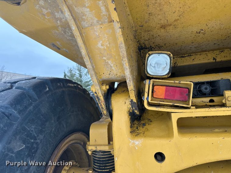 image for item FK1554 2000 Caterpillar D400E11 articulated haul truck