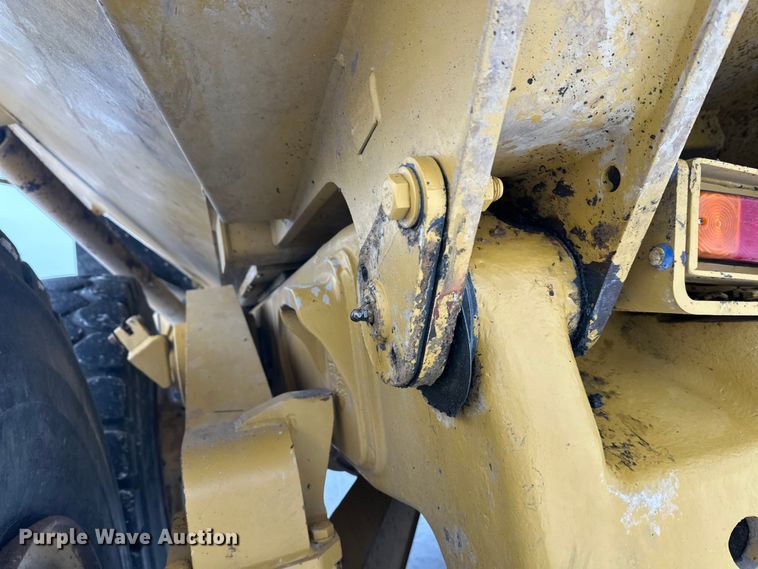 image for item FK1554 2000 Caterpillar D400E11 articulated haul truck