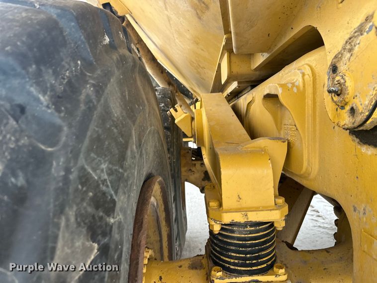 image for item FK1554 2000 Caterpillar D400E11 articulated haul truck