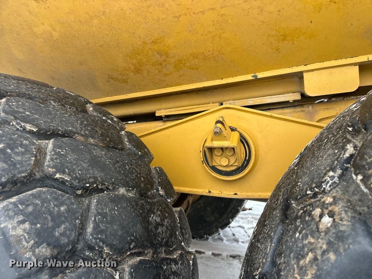 image for item FK1554 2000 Caterpillar D400E11 articulated haul truck