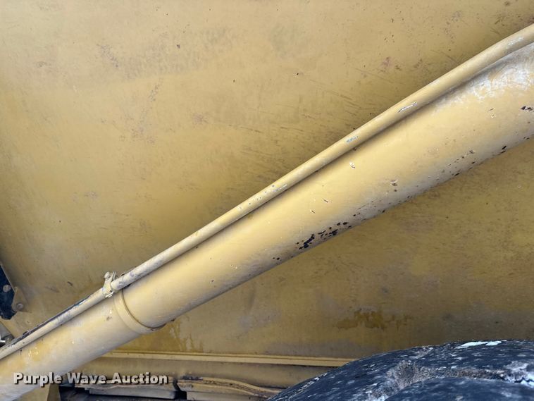 image for item FK1554 2000 Caterpillar D400E11 articulated haul truck