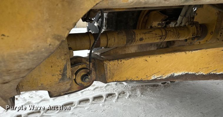 image for item FK1554 2000 Caterpillar D400E11 articulated haul truck