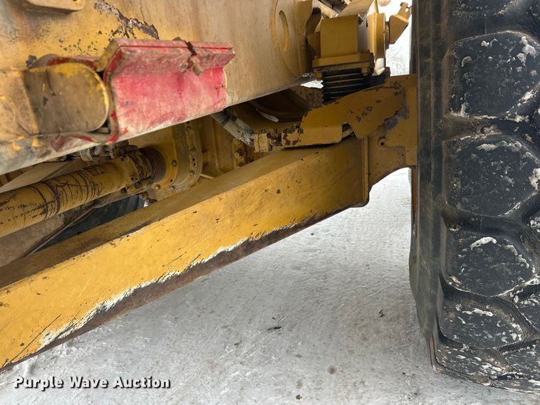 image for item FK1554 2000 Caterpillar D400E11 articulated haul truck