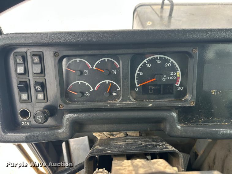 image for item FK1554 2000 Caterpillar D400E11 articulated haul truck