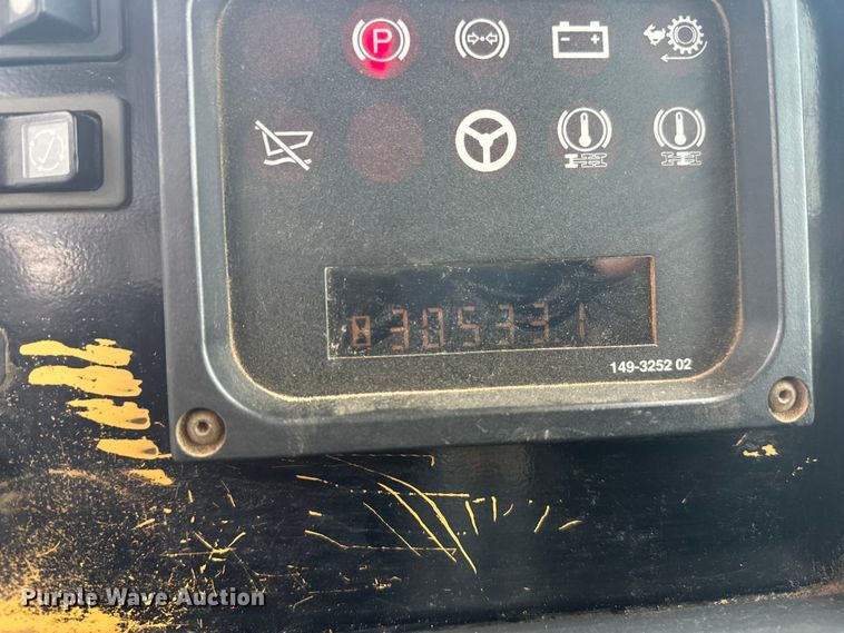 image for item FK1554 2000 Caterpillar D400E11 articulated haul truck