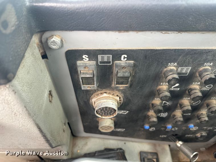 image for item FK1554 2000 Caterpillar D400E11 articulated haul truck