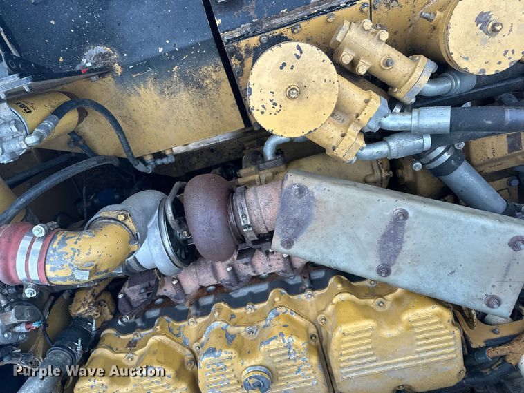 image for item FK1554 2000 Caterpillar D400E11 articulated haul truck