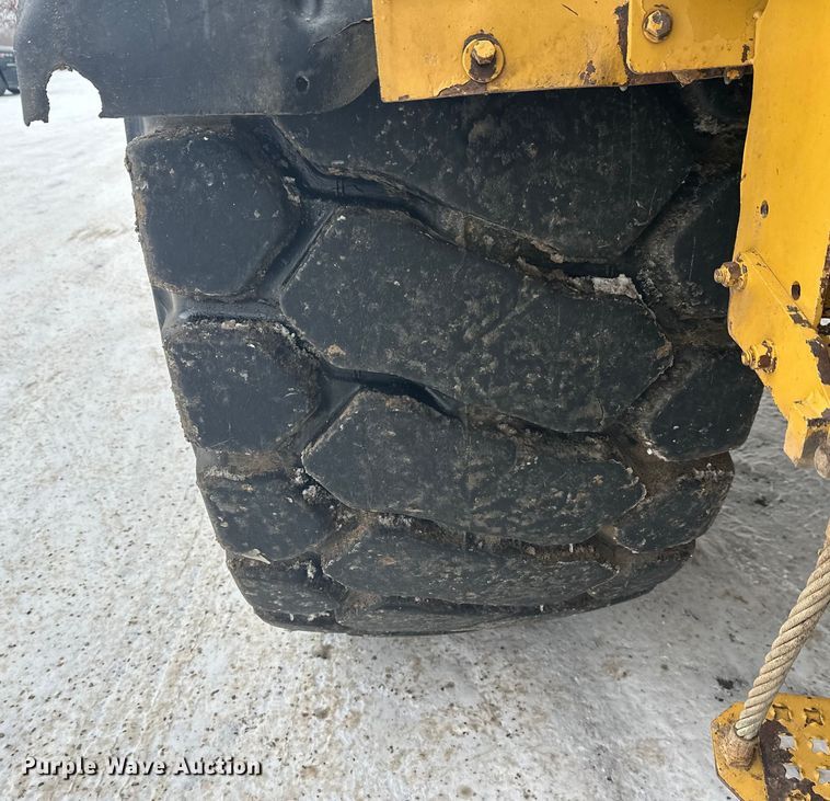 image for item FK1554 2000 Caterpillar D400E11 articulated haul truck