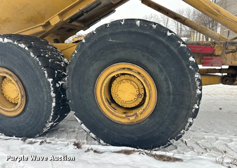 image for item FK1554 2000 Caterpillar D400E11 articulated haul truck