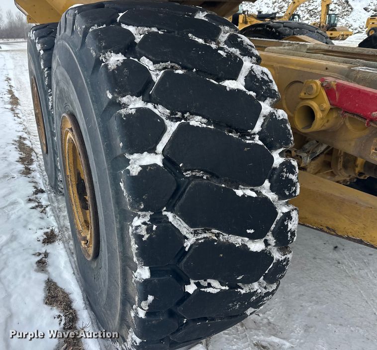 image for item FK1554 2000 Caterpillar D400E11 articulated haul truck