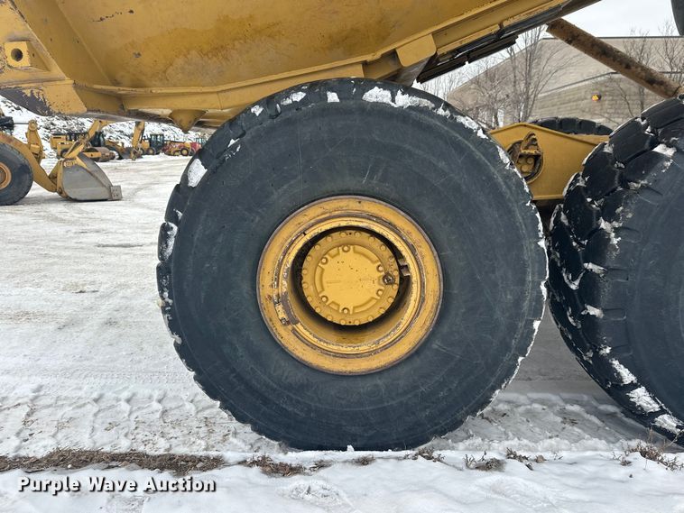 image for item FK1554 2000 Caterpillar D400E11 articulated haul truck