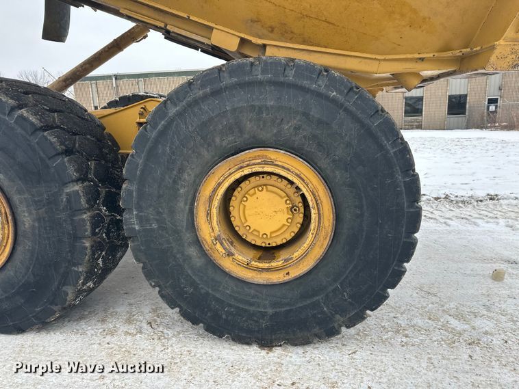 image for item FK1554 2000 Caterpillar D400E11 articulated haul truck