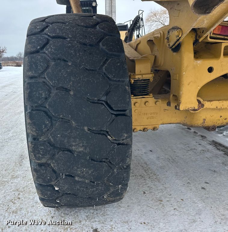 image for item FK1554 2000 Caterpillar D400E11 articulated haul truck