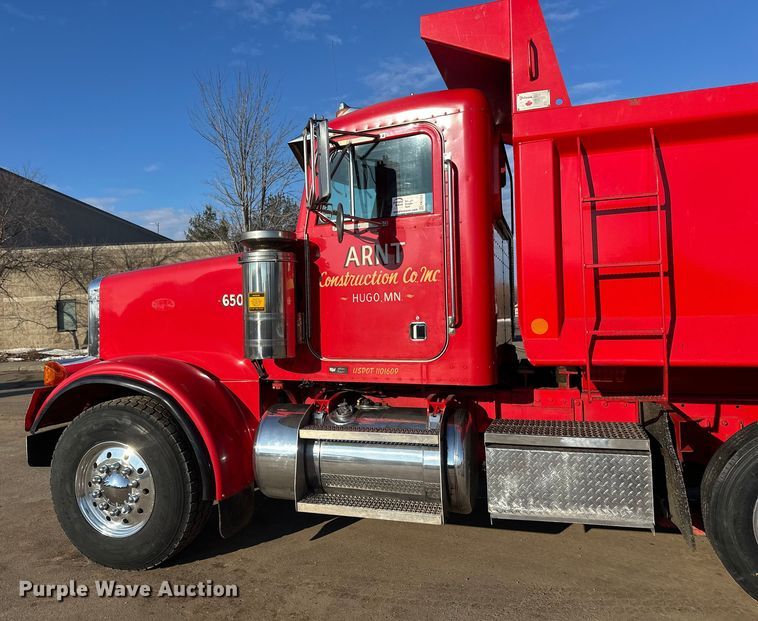 image for item FK1588 1995 Peterbilt 357 dump truck