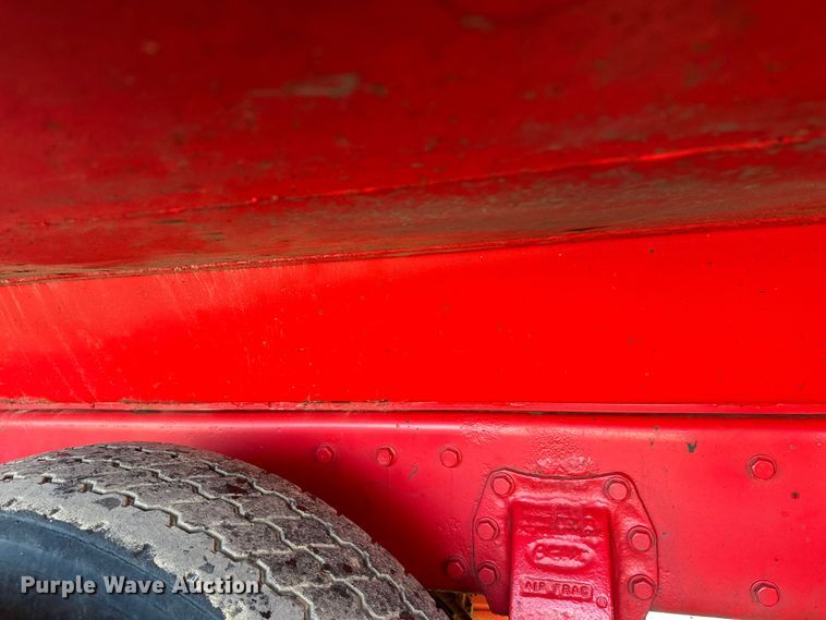 image for item FK1588 1995 Peterbilt 357 dump truck